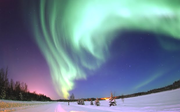 aurora-borealis-bear-lake-alaska