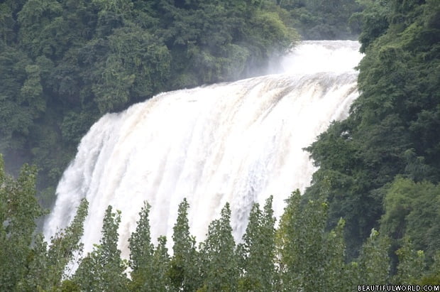 Huangguoshu Waterfall